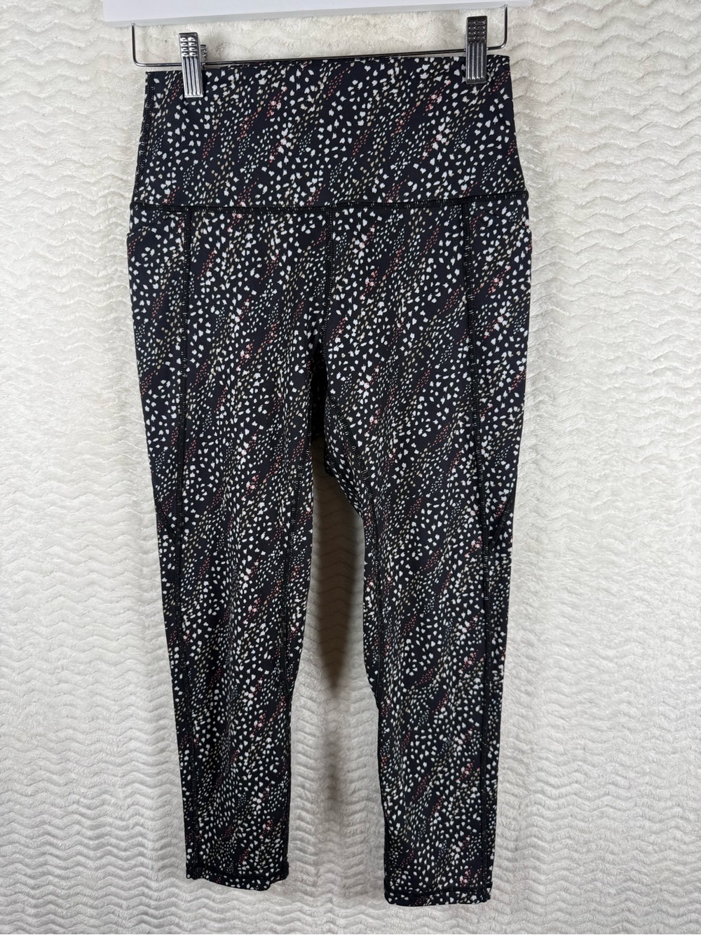 Senita Athletics Black Speckled Active Leggings with Pink Accents. So 🔥